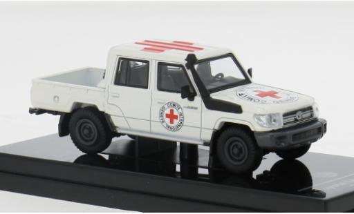 Diecast model cars Toyota Land Cruiser 1/64 Para64 LC79 weiss 2014 1:64 Toyota Land Cruiser 1/64 Para64 LC79 weiss 2014 1:64 diecast model cars