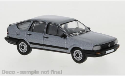 Diecast model cars Volkswagen Passat 1/87 PCX87 B2 metallise grey 1985 Volkswagen Passat 1/87 PCX87 B2 metallise grey 1985 diecast model cars