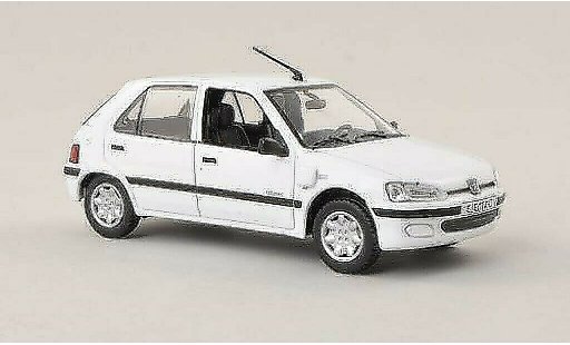 Peugeot 106 Electrique 1/43 Norev white 5-portes 1997 diecast model cars