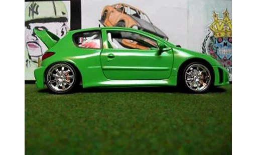 Peugeot 206 WRC 1/18 Solido mela verde diecast model cars