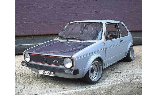 Volkswagen Golf GTI 1/18 Solido jantes toles bords larges capot poli diecast model cars