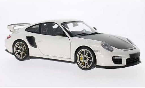 Porsche 911 GT2 1/18 Minichamps white 2010 diecast model cars