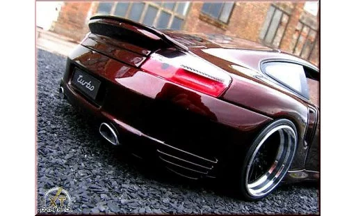 Porsche 911 Turbo 1/18 Autoart peinture cameleon et jantes 20 pouces diecast model cars