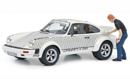 Porsche 911 1/18 Schuco Röhrl x white/Dekor avec figurine diecast model cars