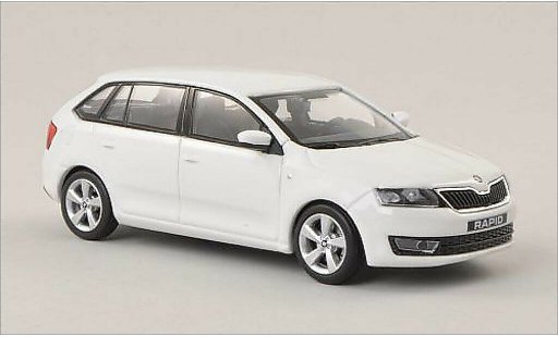 Skoda Rapid Spaceback ACE 1/43 Abrex Spaceback white 2013 diecast model cars