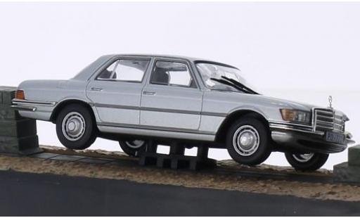 Diecast model cars Mercedes 450 1/43 SpecialC SEL grey James Bond 007 In tödlicher Mission ohne Vitrine Mercedes 450 1/43 SpecialC SEL grey James Bond 007 In tödlicher Mission ohne Vitrine diecast model cars