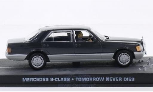 Diecast model cars Mercedes Classe S 1/43 SpecialC (W126) grey/grey James Bond 007 Der Morgen stirbt nie ohne Vitrine Mercedes Classe S 1/43 SpecialC (W126) grey/grey James Bond 007 Der Morgen stirbt nie ohne Vitrine diecast model cars