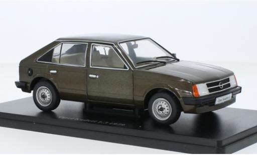 Opel Kadett 1/24 SpecialC .-128 D 1.3 metallise braun 1979 1:24 diecast model cars