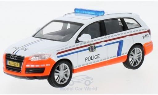Diecast model cars Audi Q7 1/43 SpecialC Police ohne Vitrine Audi Q7 1/43 SpecialC Police ohne Vitrine diecast model cars