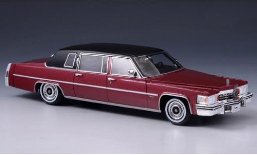 Diecast model cars Cadillac Fleetwood 1/43 Stamp Models Limousine metallic red/matt-black 1978 Cadillac Fleetwood 1/43 Stamp Models Limousine metallic red/matt-black 1978 diecast model cars