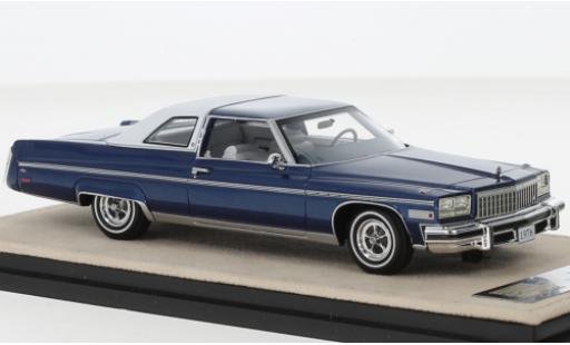 Diecast model cars Buick Electra 1/43 Stamp Models 225 limited Coupe metallise blue/white 1976 Buick Electra 1/43 Stamp Models 225 limited Coupe metallise blue/white 1976 diecast model cars