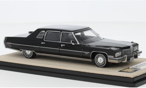Diecast model cars Cadillac Fleetwood 1/43 Stamp Models 75 Limousine black 1973 Cadillac Fleetwood 1/43 Stamp Models 75 Limousine black 1973 diecast model cars