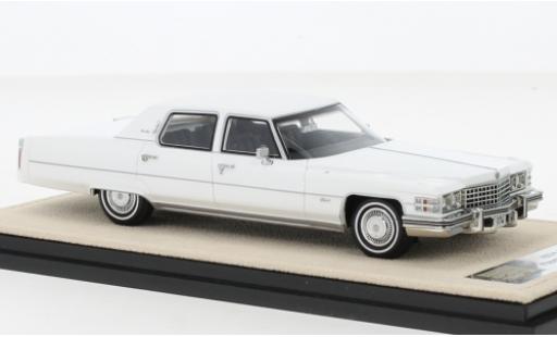Diecast model cars Cadillac Fleetwood 1/43 Stamp Models Brougham white 1974 Cadillac Fleetwood 1/43 Stamp Models Brougham white 1974 diecast model cars