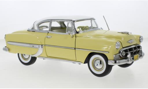 Chevrolet Bel Air 1/18 Sun Star Hardtop Coupe yellow/white 1953 diecast model cars