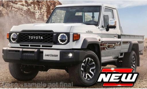 Diecast model cars Toyota Land Cruiser 1/24 Maisto 7 weiss 1:24 Toyota Land Cruiser 1/24 Maisto 7 weiss 1:24 diecast model cars