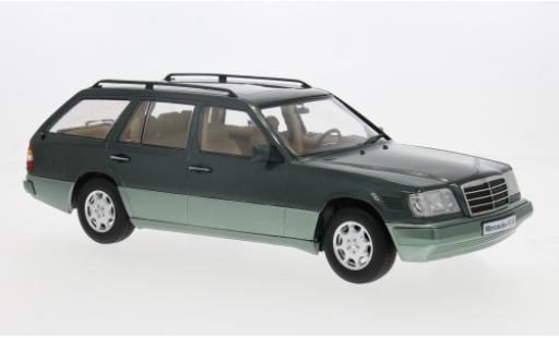 Mercedes Classe E 1/18 Triple 9 Collection T-Modell (S124) grün 1995 1:18 diecast model cars