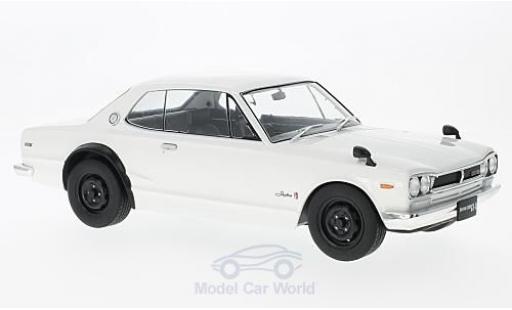 Nissan Skyline 1/18 Triple 9 Collection GT-R KPGC10 white RHD diecast model cars