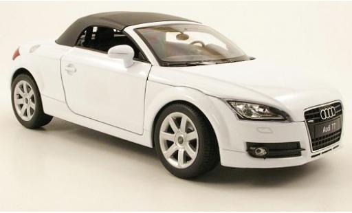 Diecast model cars Audi TT 1/18 Welly Roadster weiss geschlossen 1:18 Audi TT 1/18 Welly Roadster weiss geschlossen 1:18 diecast model cars