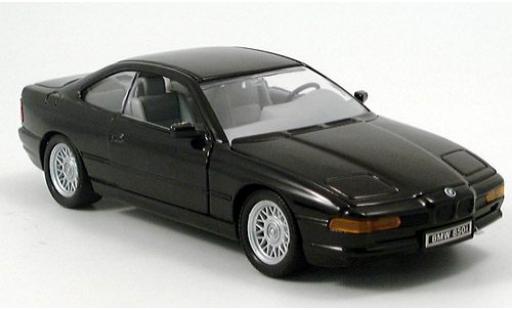 Bmw 850 1/24 Welly i schwarz 1:24 diecast model cars