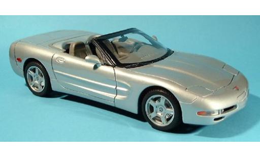 Diecast model cars Chevrolet Corvette 1/18 Welly Cabrio silber 1999 1:18 Chevrolet Corvette 1/18 Welly Cabrio silber 1999 1:18 diecast model cars