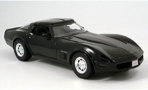 Diecast model cars Chevrolet Corvette 1/18 Welly Coupe schwarz 1982 1:18 Chevrolet Corvette 1/18 Welly Coupe schwarz 1982 1:18 diecast model cars