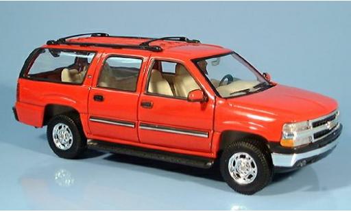 Diecast model cars Chevrolet Suburban 1/24 Welly rot 2001 1:24 Chevrolet Suburban 1/24 Welly rot 2001 1:24 diecast model cars