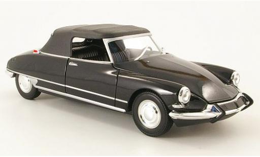 Citroen DS 1/24 Welly 19 Cabriolet geschlossen 1:24 diecast model cars
