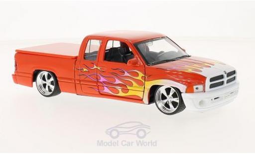 Dodge RAM 1/24 Welly Ram Quad Cab 1500 Sport orange/Dekor diecast model cars