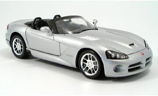 Diecast model cars Dodge Viper 1/18 Welly SRT 10 silber 1:18 Dodge Viper 1/18 Welly SRT 10 silber 1:18 diecast model cars