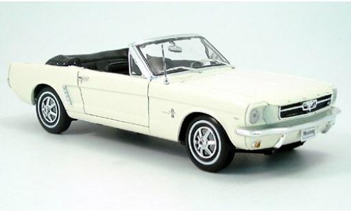 Diecast model cars Ford Mustang 1/18 Welly Cabriolet creme 1964 1:18 Ford Mustang 1/18 Welly Cabriolet creme 1964 1:18 diecast model cars