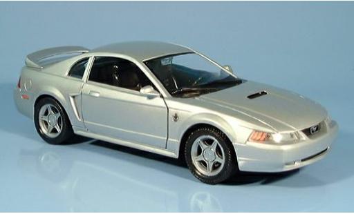Diecast model cars Ford Mustang 1/24 Welly GT silber 1999 1:24 Ford Mustang 1/24 Welly GT silber 1999 1:24 diecast model cars