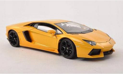 Diecast model cars Lamborghini Aventador 1/24 Welly Coupe gelb 1:24 Lamborghini Aventador 1/24 Welly Coupe gelb 1:24 diecast model cars