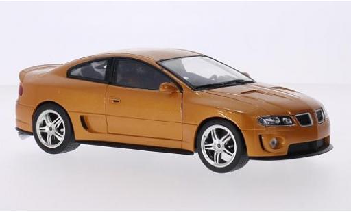Pontiac GTO 1/24 Welly Ram Air 6 gold diecast model cars