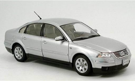 Volkswagen Passat 1/18 Welly silber 1:18 diecast model cars