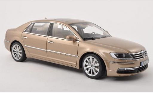 Diecast model cars Volkswagen Phaeton 1/18 Welly met.-dkl.-beige (GTA Edition) 1:18 Volkswagen Phaeton 1/18 Welly met.-dkl.-beige (GTA Edition) 1:18 diecast model cars
