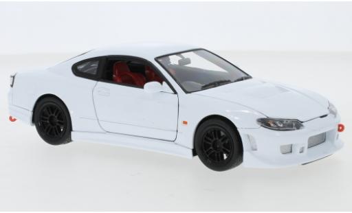 Nissan Silvia 1/24 Welly (S15) tuning white RHD diecast model cars