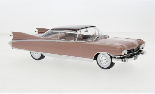 Diecast model cars Cadillac Eldorado 1/24 WhiteBox Seville metallise rosa 1959 1:24 Cadillac Eldorado 1/24 WhiteBox Seville metallise rosa 1959 1:24 diecast model cars