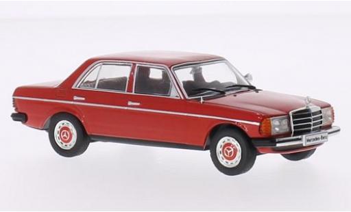 Diecast model cars Mercedes 200 1/43 WhiteBox D (W123) red 1976 Mercedes 200 1/43 WhiteBox D (W123) red 1976 diecast model cars