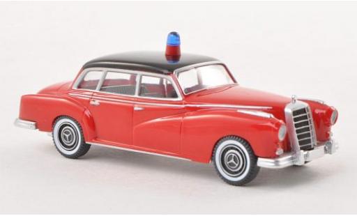 Diecast model cars Mercedes 300 1/87 Wiking pompiers Mercedes 300 1/87 Wiking pompiers diecast model cars